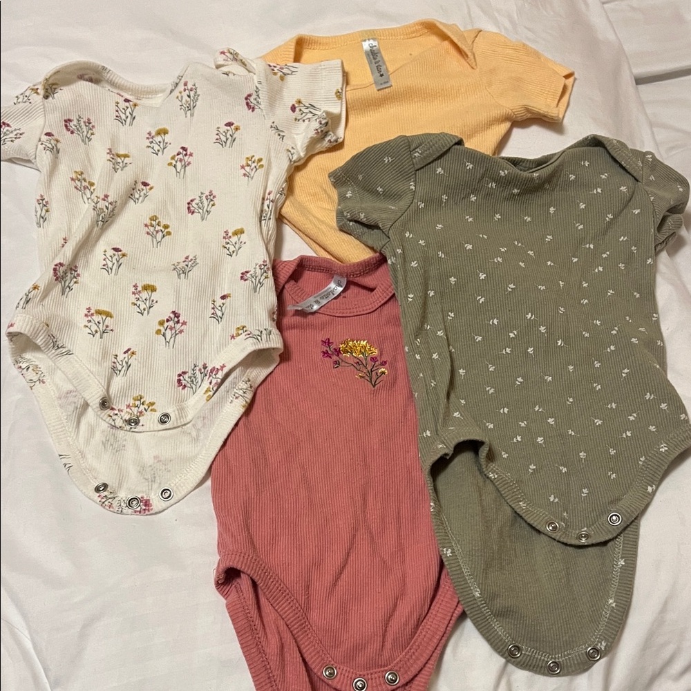 Charlotte & Star onsies